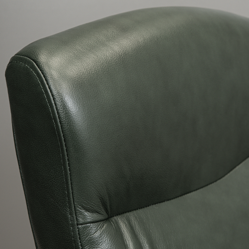 Крісло Бос Віп Горіх М-3 Мадрас 94 (Прогумовані Колеса) (11) (1)